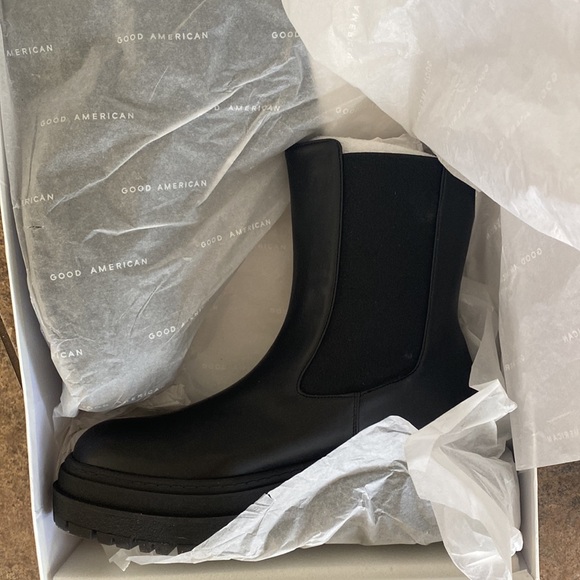 Good American Combat / Chelsea Boots in black, size 11, New in Box - Picture 4 of 4